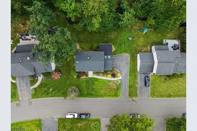 34 Cavell Place, West Caldwell, NJ 07006 - Photo 36