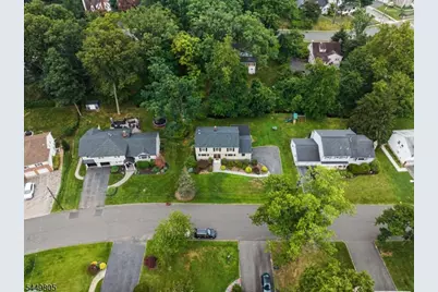 34 Cavell Place, West Caldwell, NJ 07006 - Photo 28