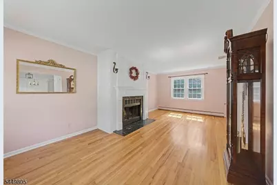 34 Cavell Place, West Caldwell, NJ 07006 - Photo 6