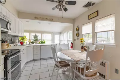 51 Lakeview Ave, Ringwood, NJ 07456 - Photo 10