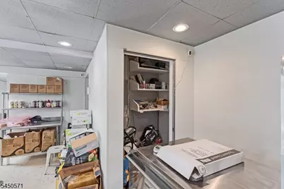 82 South St, Morristown, NJ 07960 - Photo 18