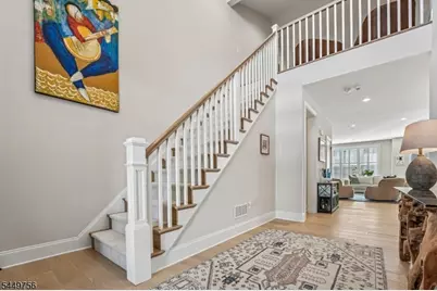 14 Chelsea Rd, Warren Township, NJ 07059 - Photo 2