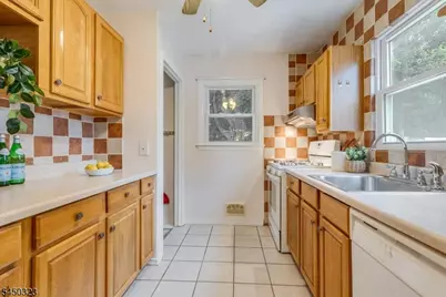 40 Brook Dr, Randolph Township, NJ 07869 - Photo 8