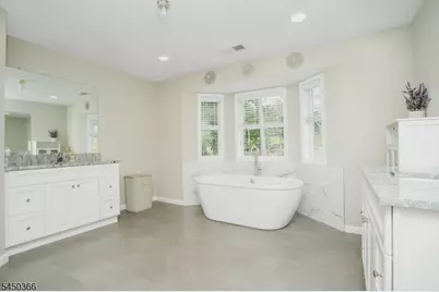 24 Beverly St, Parsippany, NJ 07950 - Photo 28