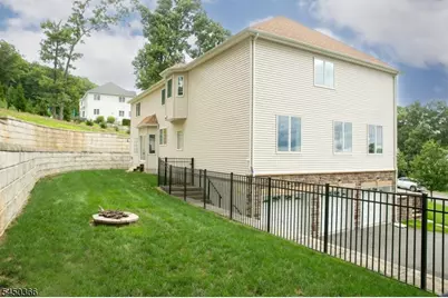 24 Beverly St, Parsippany, NJ 07950 - Photo 46