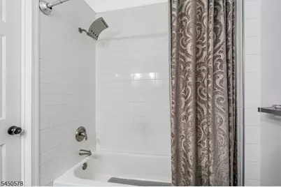 208 Cypress Ln, East Brunswick Township, NJ 08816 - Photo 20