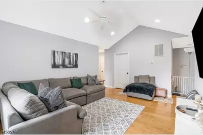 208 Cypress Ln, East Brunswick Township, NJ 08816 - Photo 6