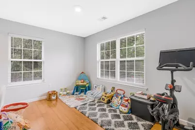 208 Cypress Ln, East Brunswick Township, NJ 08816 - Photo 14