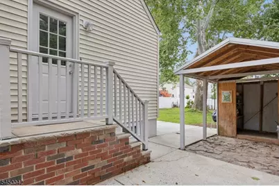 149 Severin Ct, Cranford Township, NJ 07016 - Photo 4
