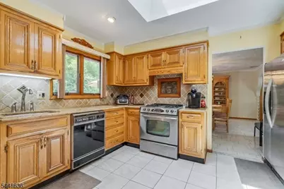 95 Wendt Ln, Wayne, NJ 07470 - Photo 6