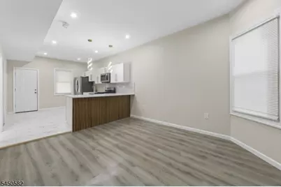 172 Godwin Ave, Paterson, NJ 07501 - Photo 10