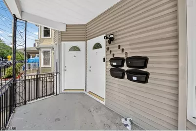 467-469 Summer Ave #3, Newark, NJ 07104 - Photo 2
