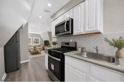 467-469 Summer Ave #3, Newark, NJ 07104 - Photo 12