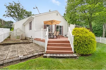 111 Milton Rd, Jefferson Township, NJ 07438 - Photo 34