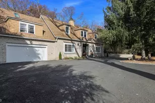 89 East Dr, Watchung, NJ 07069 - Photo 1