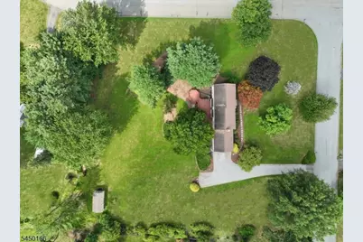 10 Sunnyfield Dr, Readington, NJ 08889 - Photo 36