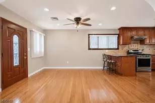 24 Winthrop Rd, Edison Twp., NJ 08817 - Photo 8