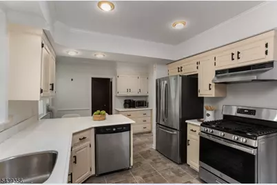 12 Marquette Rd, Montclair Twp., NJ 07043 - Photo 14