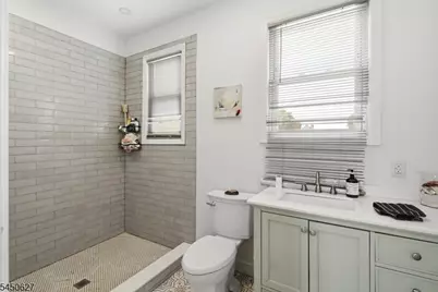 15 Prospect St, Clifton, NJ 07011 - Photo 8