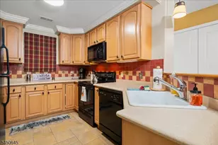 8 Maple Cres Unit, Vernon, NJ 07462 - Photo 12