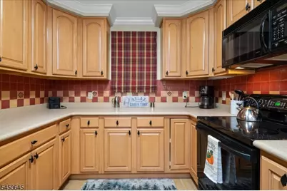 8 Maple Cres Unit #21, Vernon, NJ 07462 - Photo 16