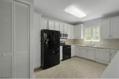 428 Lenape Ln, Lopatcong Township, NJ 08865 - Photo 10