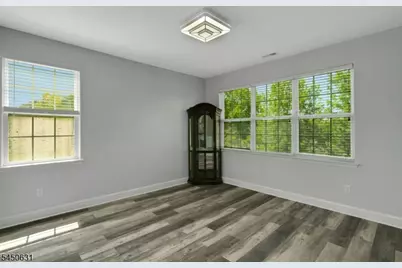 428 Lenape Ln, Lopatcong Township, NJ 08865 - Photo 6