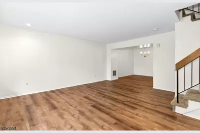 12 Harwich Ct, Scotch Plains Township, NJ 07076 - Photo 8