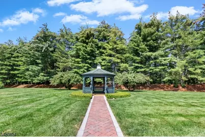 12 Harwich Ct, Scotch Plains Township, NJ 07076 - Photo 28
