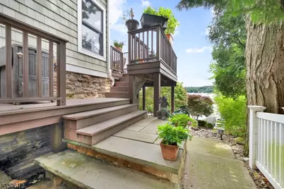 257 Lakeside Blvd, Hopatcong, NJ 07843 - Photo 14