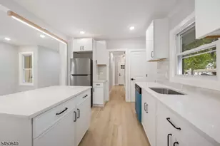 806 E 2nd St, Plainfield, NJ 07062 - Photo 6