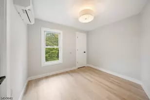 806 E 2nd St, Plainfield, NJ 07062 - Photo 8
