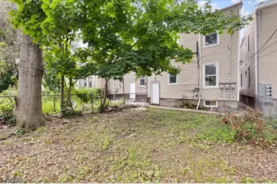 533 S Clinton St, East Orange, NJ 07018 - Photo 32
