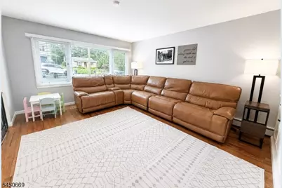 522 Dinah Rd, Roxbury Township, NJ 07850 - Photo 10