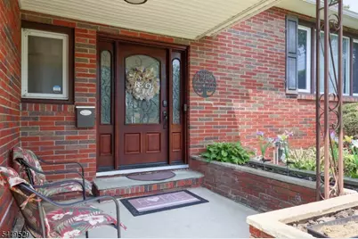 167 Acorn Dr, Clark Township, NJ 07066 - Photo 4