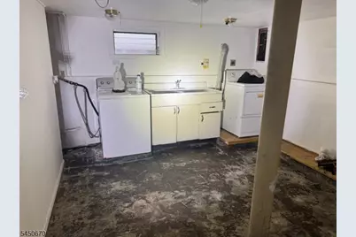 116 Berkeley Ave, Bloomfield, NJ 07003 - Photo 16