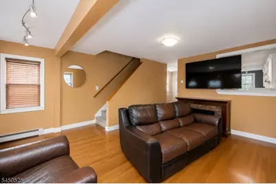 539 Joyce St, Orange, NJ 07050 - Photo 4