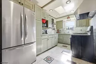 409 Tryon Ave, Englewood, NJ 07631 - Photo 12