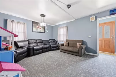 409 Tryon Ave, Englewood, NJ 07631 - Photo 8