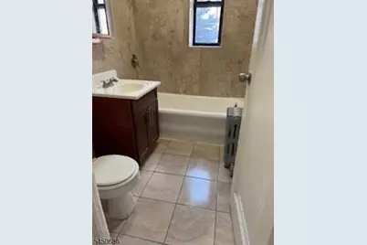 1116 Anna St #1C, Elizabeth, NJ 07201 - Photo 8