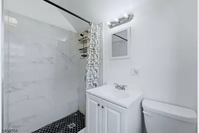 139 Isabella Ave, Newark, NJ 07106 - Photo 30