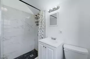 139 Isabella Ave, Newark, NJ 07106 - Photo 30