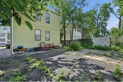 139 Isabella Ave, Newark, NJ 07106 - Photo 42
