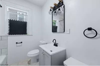 139 Isabella Ave, Newark, NJ 07106 - Photo 18