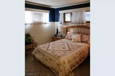 85 Strong St, Wallington, NJ 07057 - Photo 14