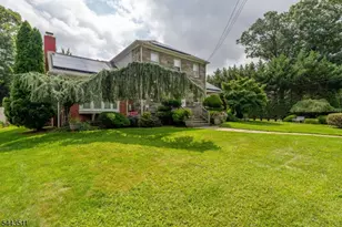 905 Salem Ave, Hillside, NJ 07205 - Photo 2