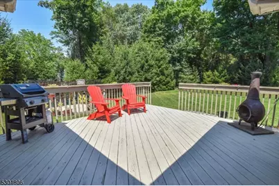 39 Circle Ave, Wayne, NJ 07470 - Photo 12