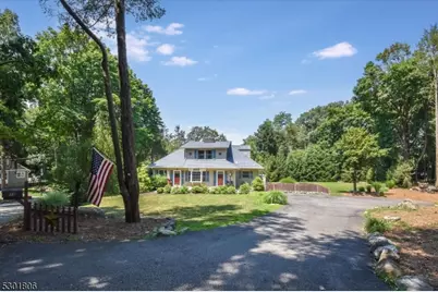 39 Circle Ave, Wayne, NJ 07470 - Photo 2