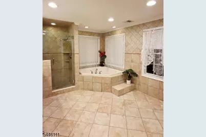 20 Hugenot St, East Hanover Township, NJ 07936 - Photo 24