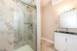 20 Hugenot St, East Hanover Township, NJ 07936 - Photo 22